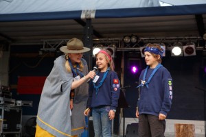 Valokuva: Risneyn iltaohjelma sudenpennut